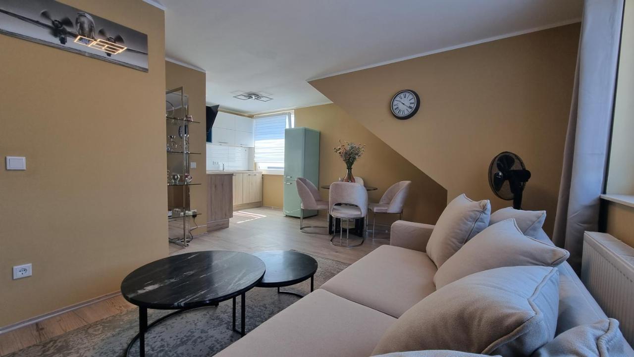 Lovely 2-bedroom Unit In Duesseldorf Tastefully Furnished Apartment Düsseldorf