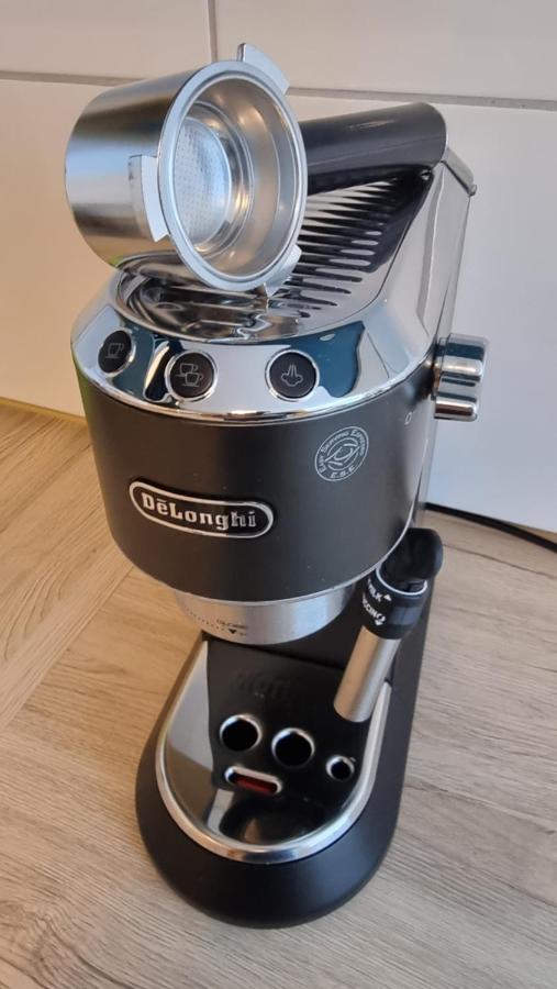 Lovely 2-bedroom Unit In Duesseldorf Tastefully Furnished Düsseldorf