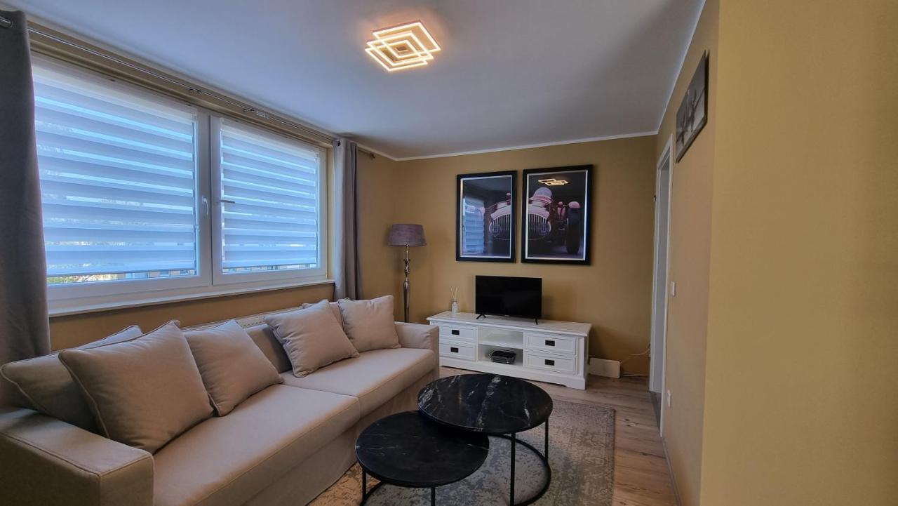 Lovely 2-bedroom Unit In Duesseldorf Tastefully Furnished Düsseldorf
