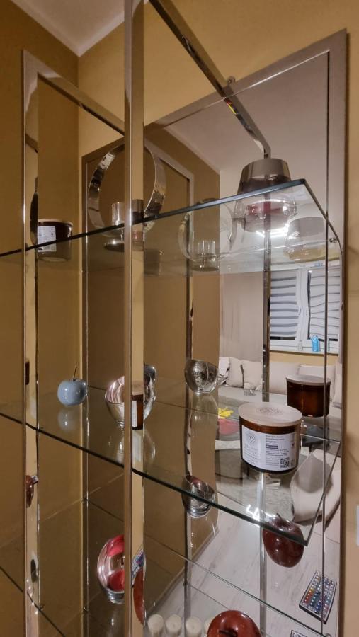 Apartment Lovely 2-bedroom Unit In Duesseldorf Tastefully Furnished *